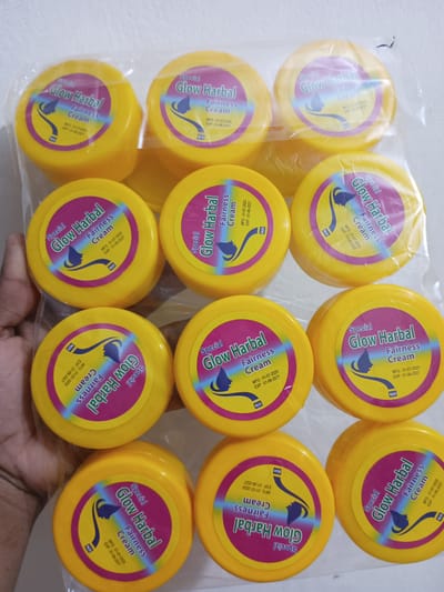 ✨🌿 ত্বকের যত্নে এখন নতুন ভরসা – Glow Herbal Fairness Cream 🌿✨_img_2